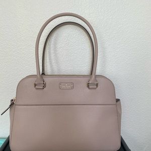Kate Spade pink hand bag. Rarely used in amazing condition.